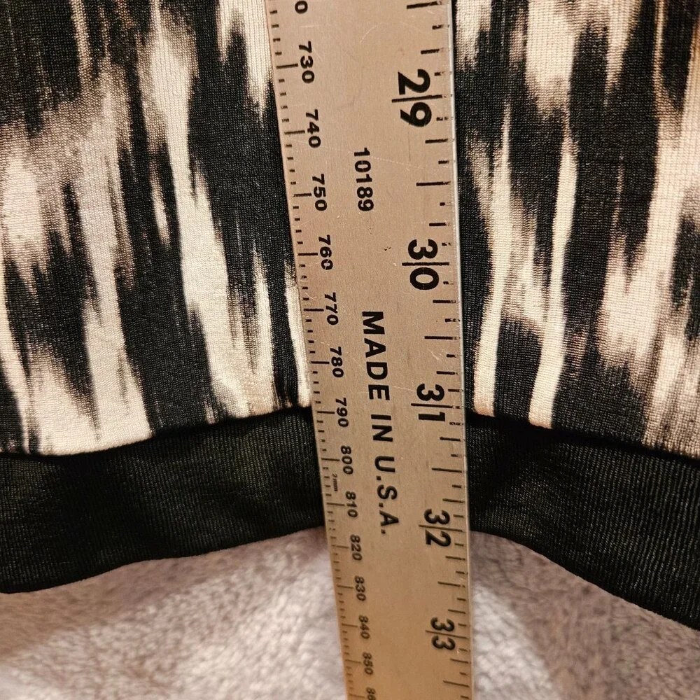 Chico's Size 3 Tunic Womens 16 Black White  Animal Print Stretchy Flowy Career - Picture 5 of 11